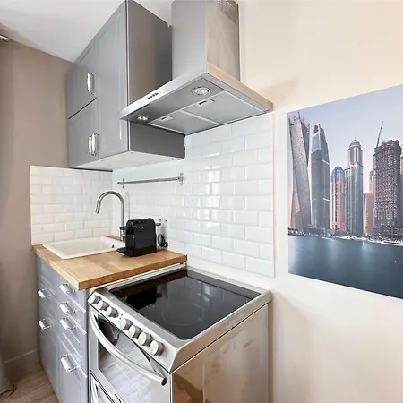 Eiffel Tower Appartement