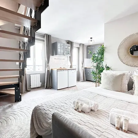 Unique Duplex Near Trocadéro